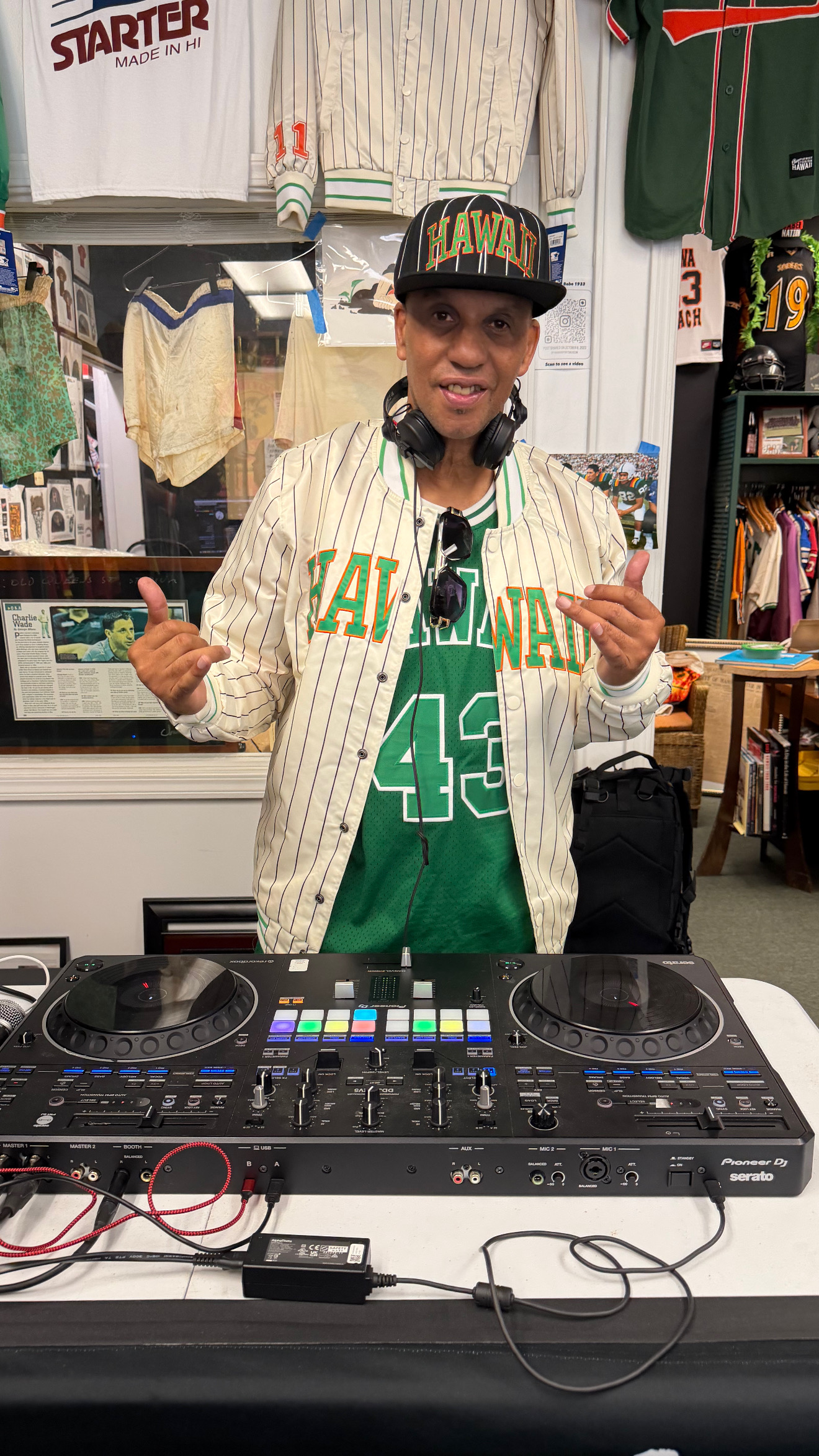 DJ Leanskee performing photo 03